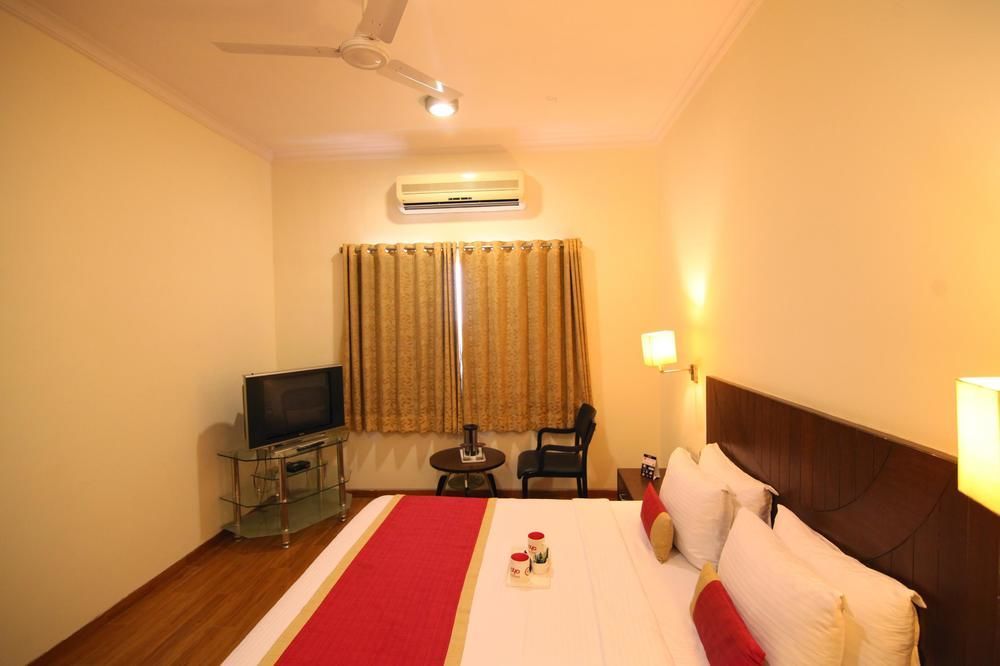 Готель Oyo Premium Jaipur Airport 2 Екстер'єр фото